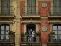 [ẢNH] Những khoảnh khắc đầy lạc quan của người dân thế giới giữa đại dịch Covid-19