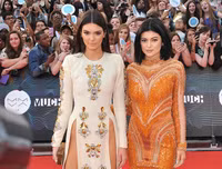 [ẢNH] Các cặp anh chị em nổi tiếng hàng đầu Hollywood