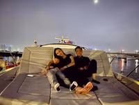 [ẢNH] Muôn kiểu chào đón năm mới 2020 của dàn 