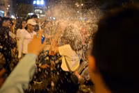 [ẢNH] Cảnh giác với những món đồ nguy hiểm dịp Giáng sinh