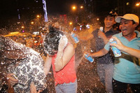 [ẢNH] Cảnh giác với những món đồ nguy hiểm dịp Giáng sinh