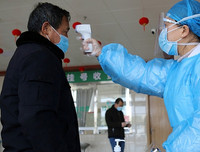 [ẢNH] Vì sao người lớn lại dễ bị nhiễm virus corona hơn trẻ em?