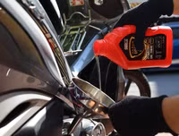 [ẢNH] Những lưu ý chăm sóc ô tô, xe máy khi ít sử dụng trong giai đoạn giãn cách xã hội