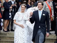 [ẢNH] Chiêm ngưỡng 12 mẫu váy cưới đẹp nhất trong lịch sử Hoàng gia các nước