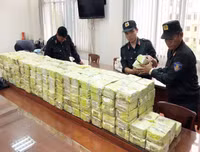Lại bắt giữ 1,1 tấn ma túy tổng hợp giấu trong loa thùng ở TP.HCM