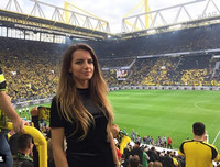 [ẢNH] Nhan sắc nóng bỏng của 5 nữ trọng tài xinh đẹp nhất thế giới