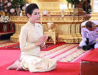 Thái Lan: Sập trang web Văn phòng Hoàng gia vì... dung nhan xinh đẹp của Hoàng Quý phi