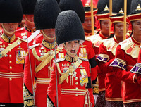 Thái Lan: Sập trang web Văn phòng Hoàng gia vì... dung nhan xinh đẹp của Hoàng Quý phi