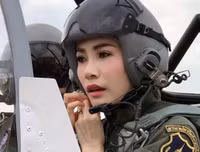 Thái Lan: Sập trang web Văn phòng Hoàng gia vì... dung nhan xinh đẹp của Hoàng Quý phi