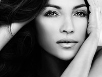 [ẢNH] Sắc vóc biến đổi của ca sĩ hải ngoại Thanh Hà sau 11 năm điều trị khối u