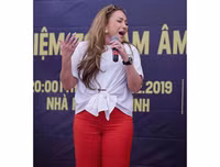 [ẢNH] Sắc vóc biến đổi của ca sĩ hải ngoại Thanh Hà sau 11 năm điều trị khối u