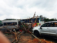 [Ảnh] Cận cảnh lốc xoáy càn quét Phú Yên khiến 27 người bị thương