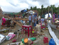 [Ảnh] Cận cảnh lốc xoáy càn quét Phú Yên khiến 27 người bị thương