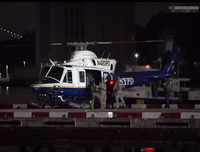 Xem cảnh sát Mỹ áp tải trùm ma túy khét tiếng El Chapo về trại biệt giam