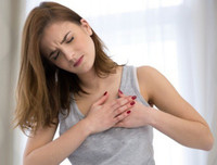 Nhận biết sớm những dấu hiệu viêm phổi để cả nhà 