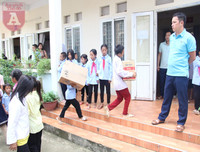 [ẢNH] Trung thu vui với những đứa trẻ nghèo dân tộc La Hủ