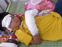 [ẢNH] Nguy hiểm chết người của việc dùng điện thoại khi sạc