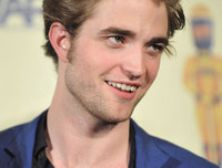 [ẢNH] Quá trình thay đổi diện mạo của nam tài tử đẹp trai nhất thế giới Robert Pattinson