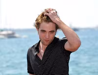 [ẢNH] Quá trình thay đổi diện mạo của nam tài tử đẹp trai nhất thế giới Robert Pattinson