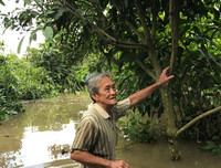 Ngập lụt tại TP Cần Thơ: Người dân khóc 