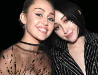 [ẢNH] Các cặp anh chị em nổi tiếng hàng đầu Hollywood