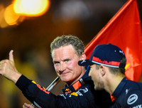 [ẢNH] Mãn nhãn với màn biểu diễn xe đua F1 nóng 