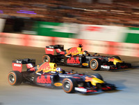 [ẢNH] Mãn nhãn với màn biểu diễn xe đua F1 nóng 