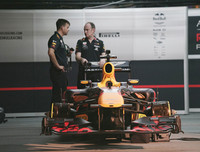 [ẢNH] Mãn nhãn với màn biểu diễn xe đua F1 nóng 