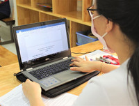 [ẢNH] Những lợi ích và hạn chế của hoạt động dạy và học trực tuyến