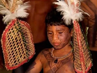 [ẢNH] Những phong tục kỳ lạ nhất của các bộ tộc trên thế giới