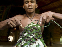 [ẢNH] Những phong tục kỳ lạ nhất của các bộ tộc trên thế giới