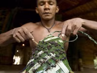 [ẢNH] Những phong tục kỳ lạ nhất của các bộ tộc trên thế giới