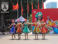 Phố đi bộ Hồ Gươm sôi động trong lễ hội Carnival 2019