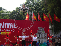 Phố đi bộ Hồ Gươm sôi động trong lễ hội Carnival 2019