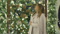[ẢNH] Đệ nhất phu nhân nước Mỹ Melania Trump trang hoàng Nhà Trắng đón Giáng sinh 2019