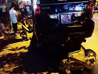 [Ảnh] Xem lại hiện trường Lexus gây tai nạn liên hoàn ở Hồ Tây