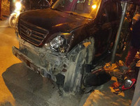 [Ảnh] Xem lại hiện trường Lexus gây tai nạn liên hoàn ở Hồ Tây