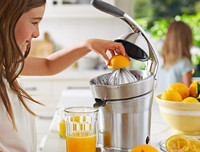 [ẢNH] Những lợi ích bất ngờ khi uống nước cam mỗi ngày