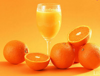 [ẢNH] Những lợi ích bất ngờ khi uống nước cam mỗi ngày
