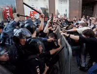 [ẢNH] Cảnh sát Nga trấn áp và bắt giữ hơn 1.000 người biểu tình