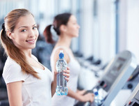 [ẢNH] Bổ sung nước đúng cách trong mùa nắng nóng để tăng sức đề kháng