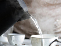 [ẢNH] Bổ sung nước đúng cách trong mùa nắng nóng để tăng sức đề kháng