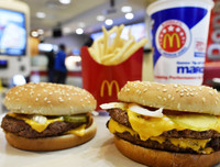 [ẢNH] Thức ăn nhanh đang 