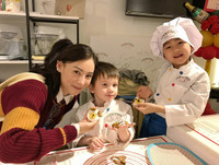 [ẢNH] Thực hư tin đồn Trương Bá Chi có con với 