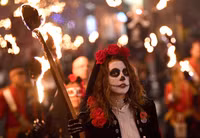 [ẢNH] Những khoảnh khắc ấn tượng trong lễ hội lửa Bonfire Night tại Anh