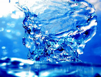 [ẢNH] Từ vụ lấy nước mương ô nhiễm làm nước uống: Cách nhận biết nước tinh khiết 