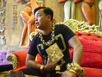 Cuộc sống đầy vàng của Phúc XO trước khi bị tạm giữ hình sự để điều tra