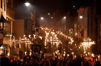 [ẢNH] Những khoảnh khắc ấn tượng trong lễ hội lửa Bonfire Night tại Anh