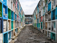 Dân nghèo Philippines chen chúc 