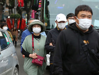 [ẢNH] Những con đường nhiễm bệnh không ngờ tới do virus corona gây ra